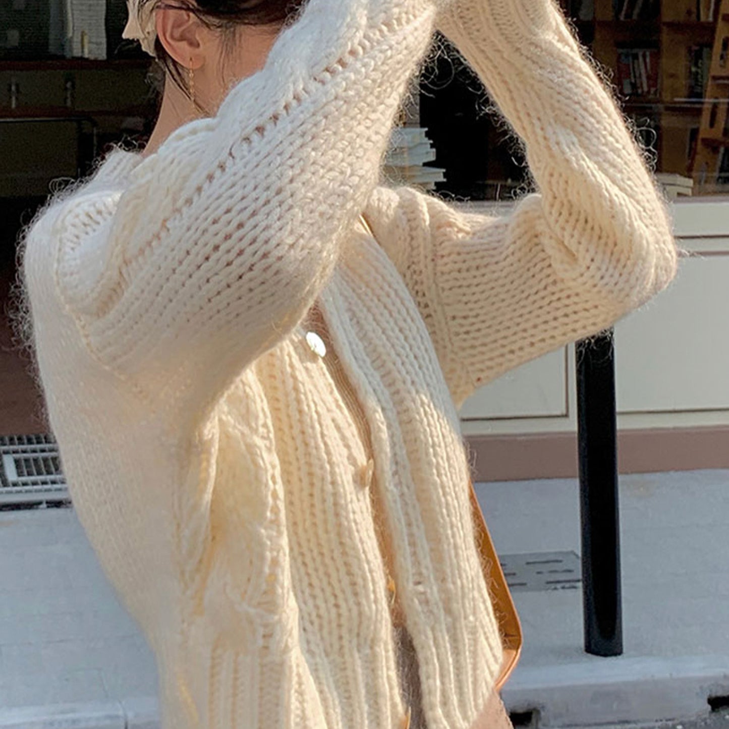 Pull tricoté en laine mohair pour femme, veste cardigan ample, haut en tricot, vêtements faits à la main, cadeau pour femme, tenue tricotée à la main